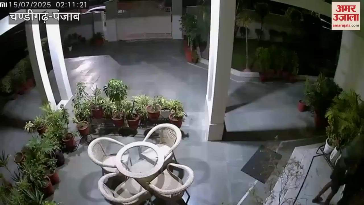 Six masked robbers entered the house of businessman in Phagwara