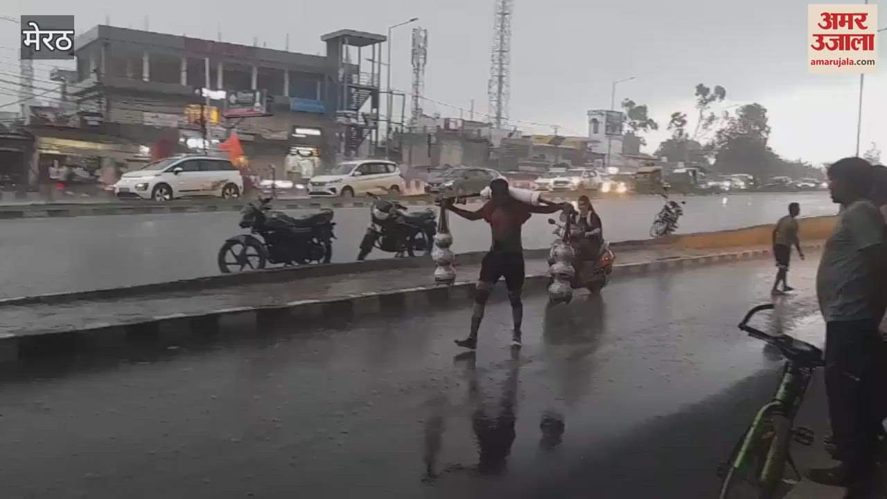 Meerut: Moving streams soaking in rain