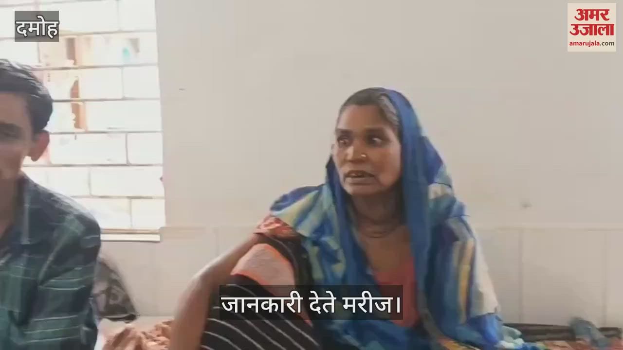 People suffering from vomiting and diarrhea in Tendukheda are getting treatment in Jabalpur