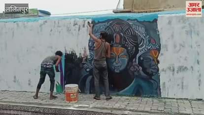 Head constable suspended for urinating on religious painting