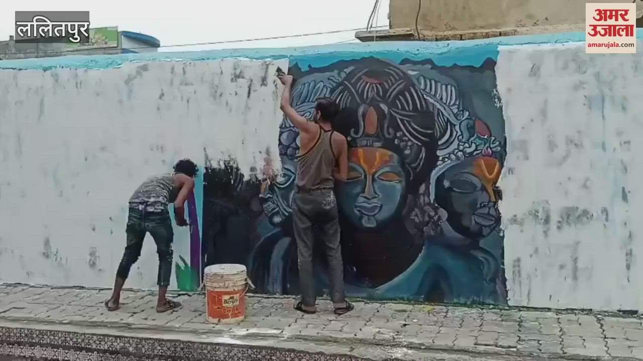 Head constable suspended for urinating on religious painting