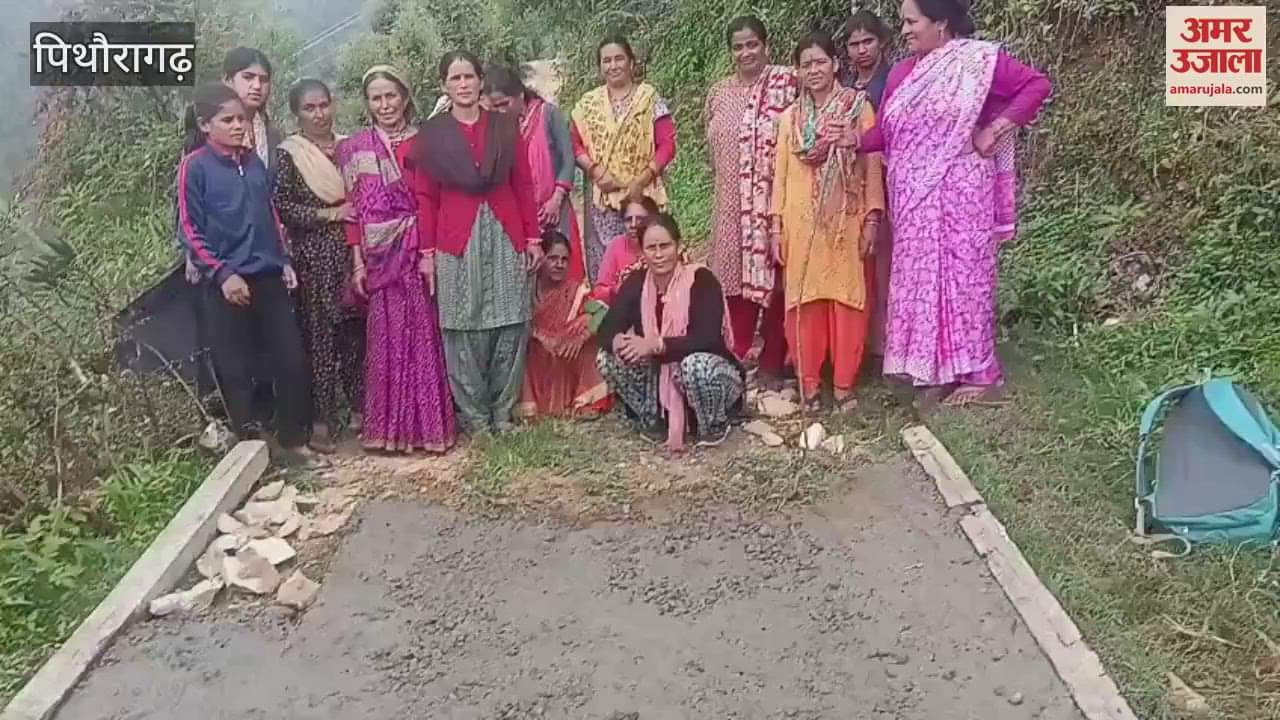 The women of Jajoli Gangolihat staged a sit-in on the village road