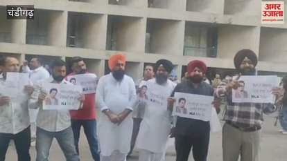 Expelled former AAP MLA Amarjit Sandoa protests outside Punjab Assembly