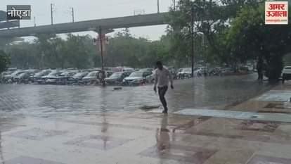 Heavy rain in Greater Noida