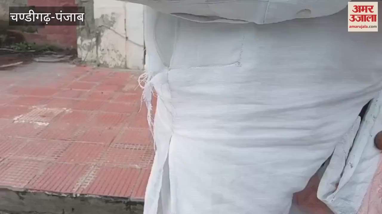 Bike riders snatched 15 thousand cash and mobile from person in Firozpur