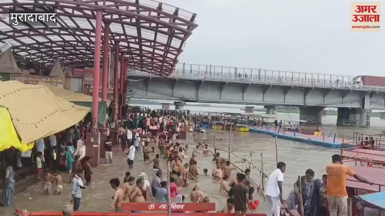 banks of Ganga reverberated with the proclamation of Har Har Gange, a flood of devotees gathered at Brajghat and Tigri