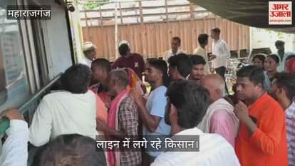 There was a crowd of farmers at the service centers