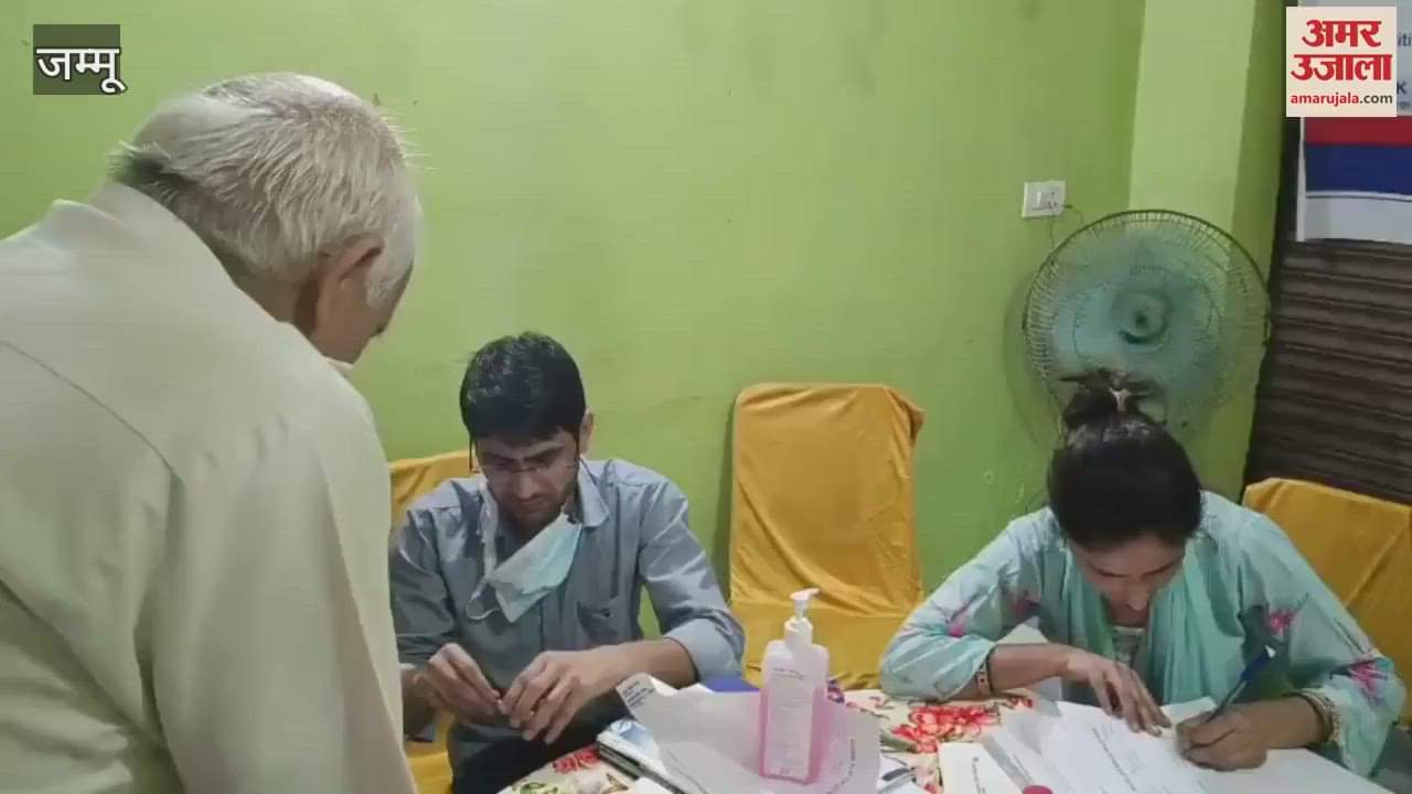 Senior Citizen Society organized a free medical camp, specialist doctors conducted checkups