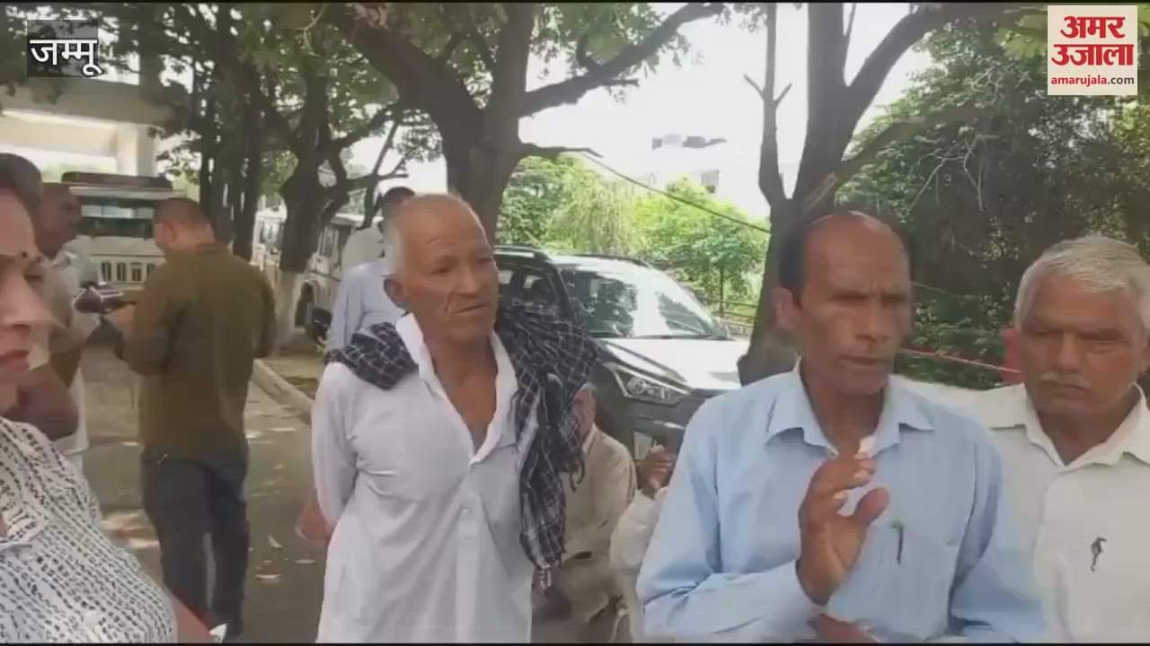 The villagers of Avatal Katlan raised their voice against the arbitrariness of the former Sarpanch