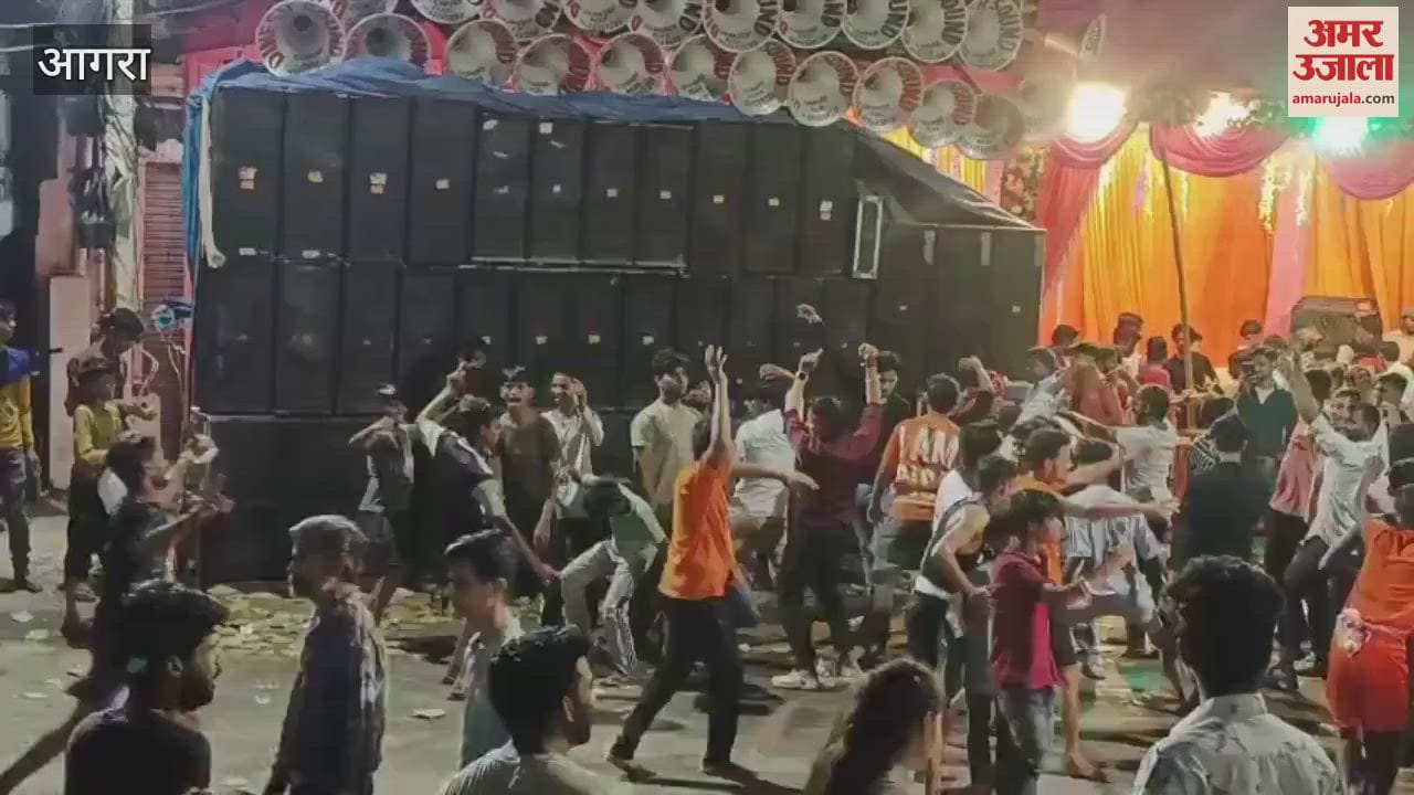 Lord Shiva's historic Parikrama, a flood of faith poured onto the streets
