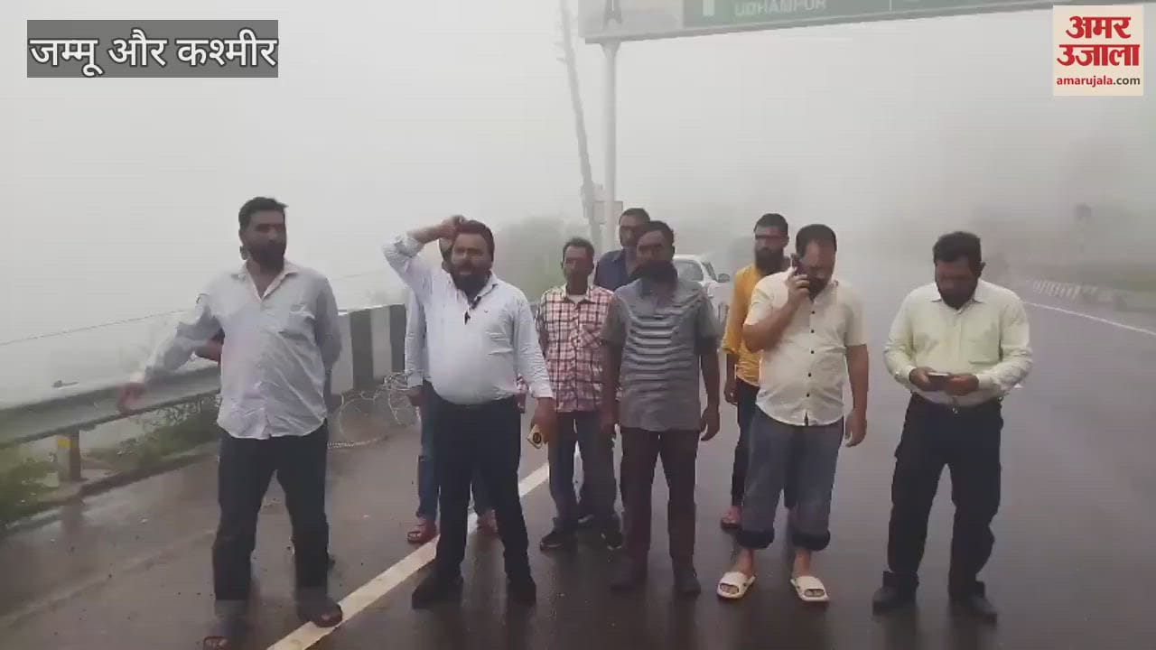 We will not stop until the problems are solved! Sanitation workers set out on foot from Chinani to Srinagar