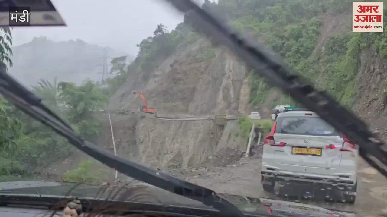 Mandi Due to the torrential rain since Sunday life has been disrupted dozens of routes including NH are blocked