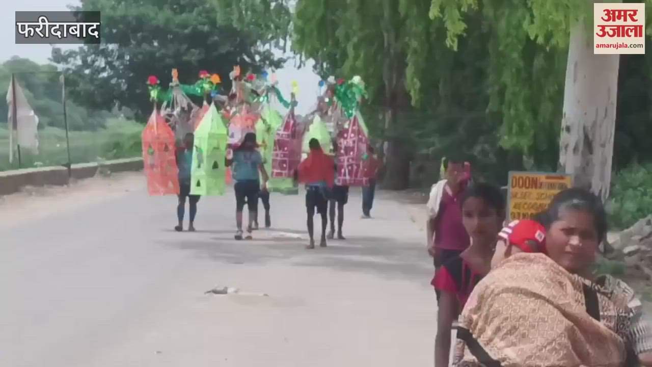 Kanwariyas carrying Kanwar from Haridwar go to Palwal via Faridabad