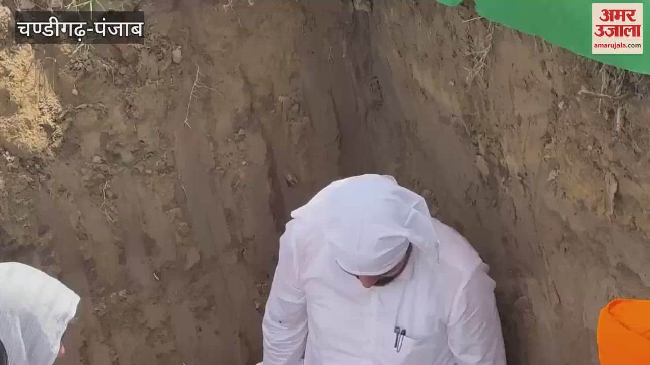 Gate in memory of martyr soldier Kuldeep Singh in Zira MLA laid the foundation stone