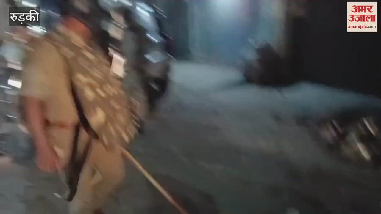 Stone pelting between two parties after minor dispute in Roorkee
