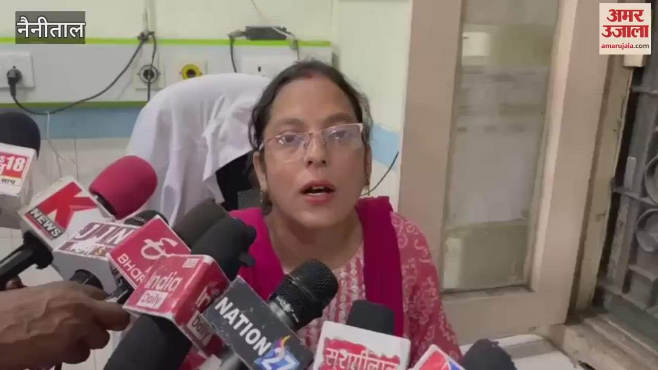 A car hit a tempo full of school children in Ramnagar