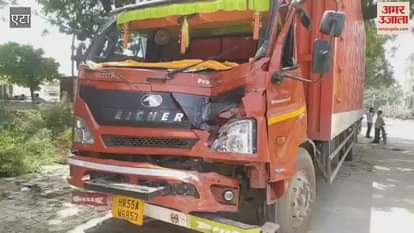 Canter collided with school bus