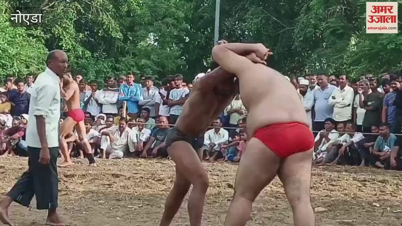 Wrestlers showed their wrestling skills in Nanakeswar Mahadevpuram fair