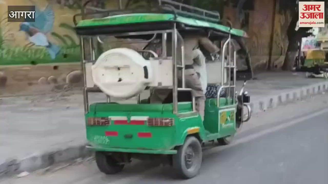 Homeguard ran and climbed on an e-rickshaw video is going viral fast