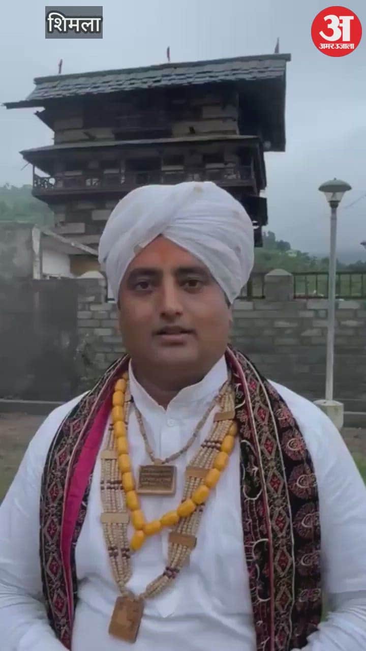 Doctor Mahesh Vyas donated to the disaster affected family and got Dakshina in Shiv Puran Katha