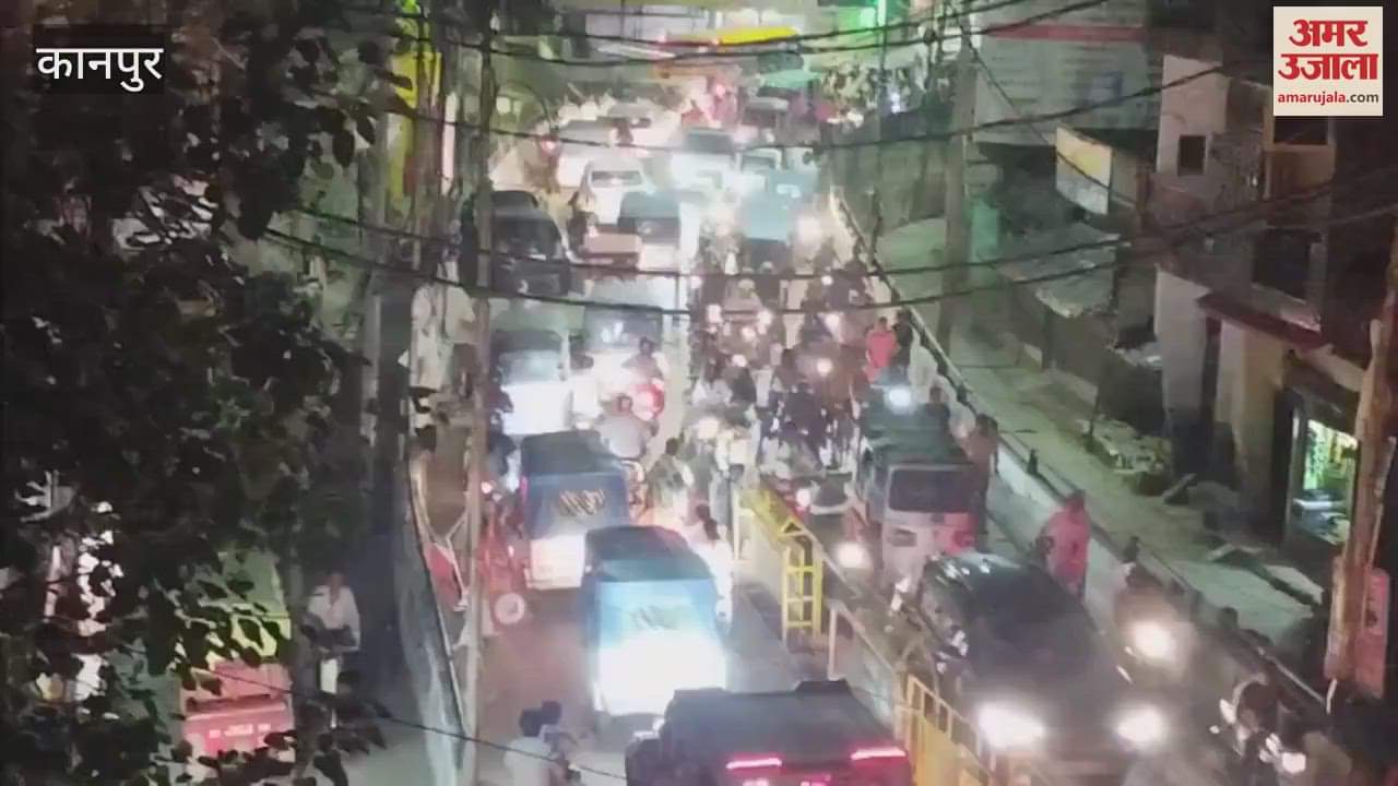 One hour jam in the morning and night on Naveen Ganga Bridge