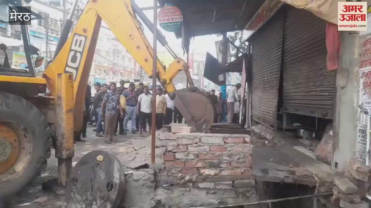 Municipal Corporation in action: Encroachment on the drain was removed after waterlogging due to rain