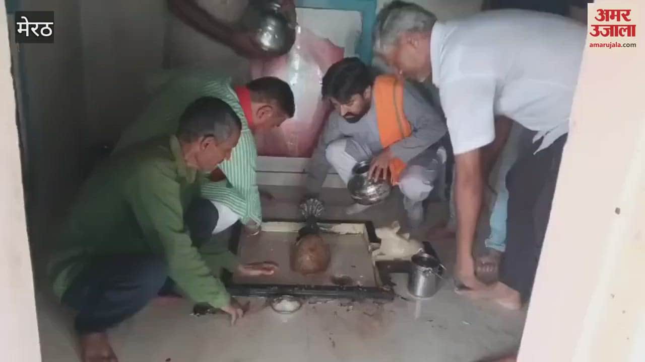 Meerut: Hindu organizations recited Hanuman Chalisa at the temple where Qasim was sitting as a priest