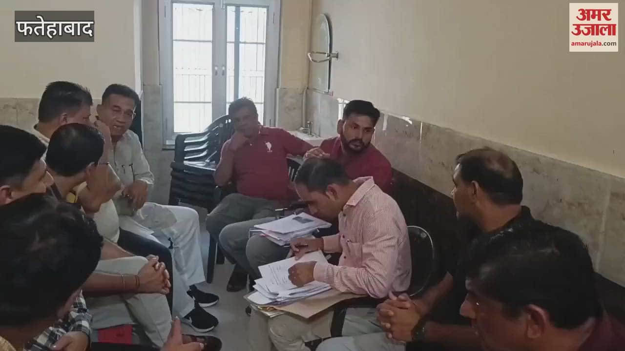 ACB team reached Fatehabad to investigate the sewerage pipeline on Dharamshala Road