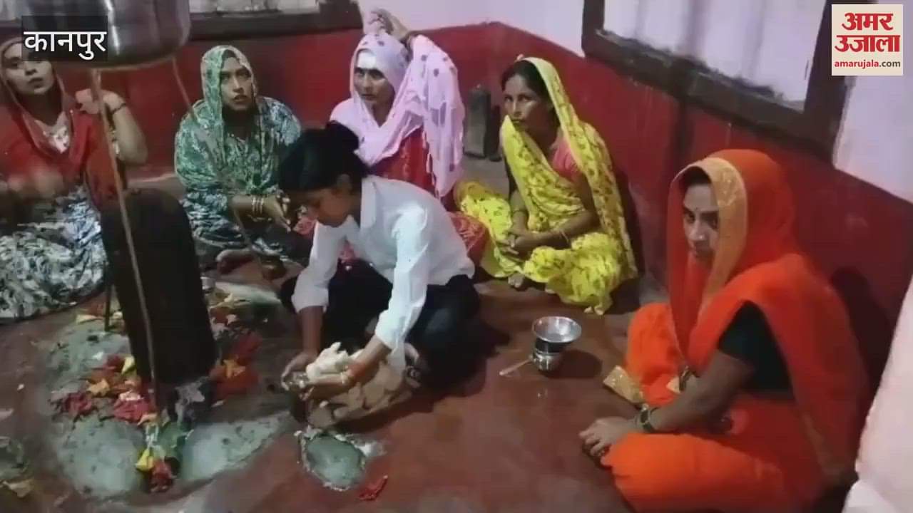 Claim of Nandi Maharaj's statue drinking milk in Shiva temple