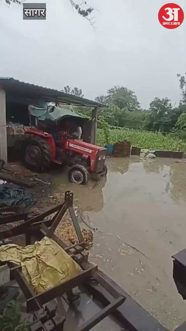 Flood water of Betwa river filled the fields of villages: Fear of damage to Kharif crops