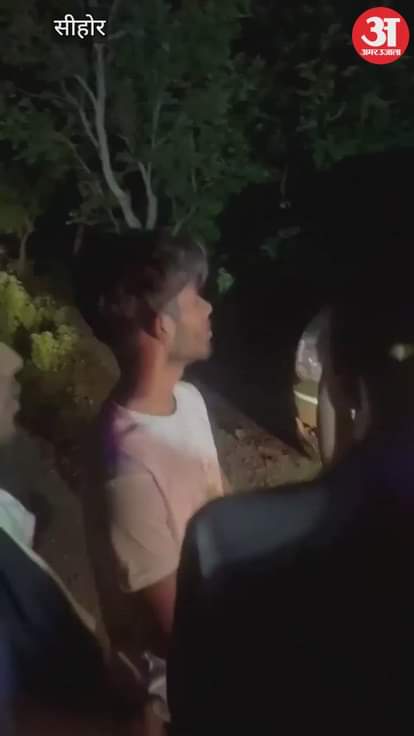 MP NEWS: Selfie Turns Fatal, Two VIT Students Drown in Khivni Waterfall, Rescue Operation Begins at Dawn