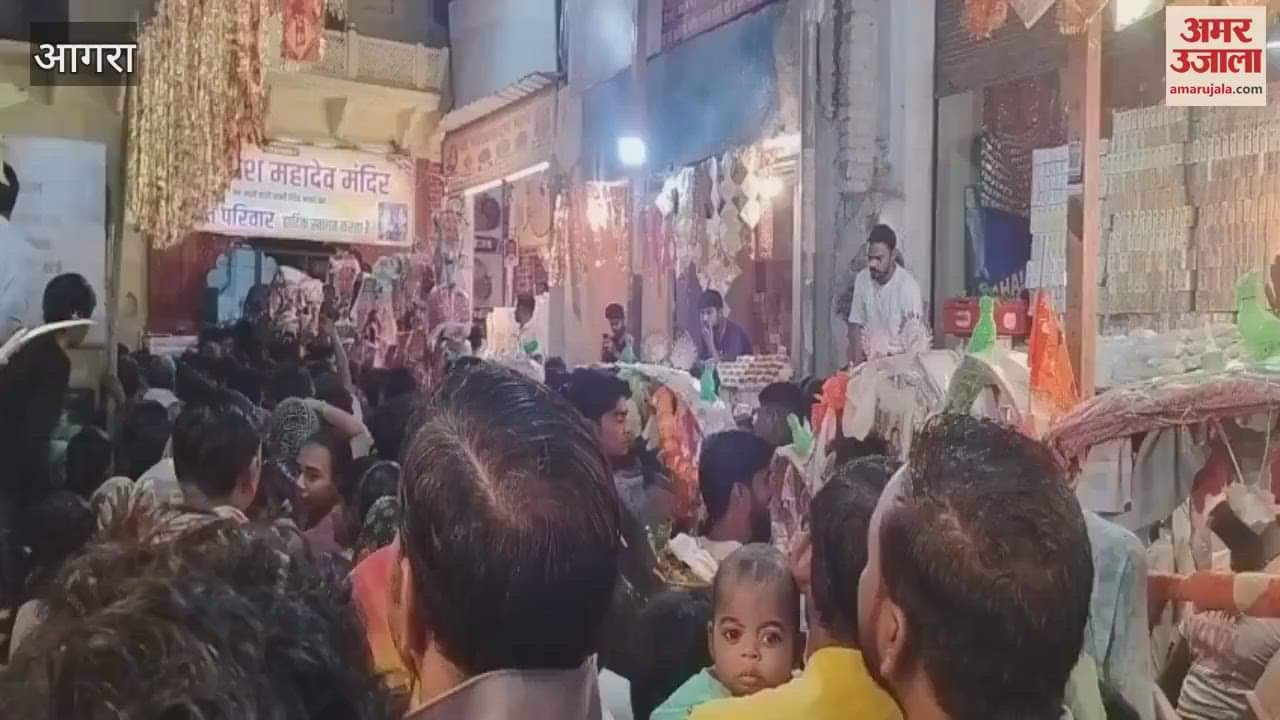 flood of faith at the Kailash Temple