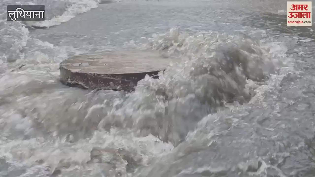Water filled on roads after rain in Ludhiana