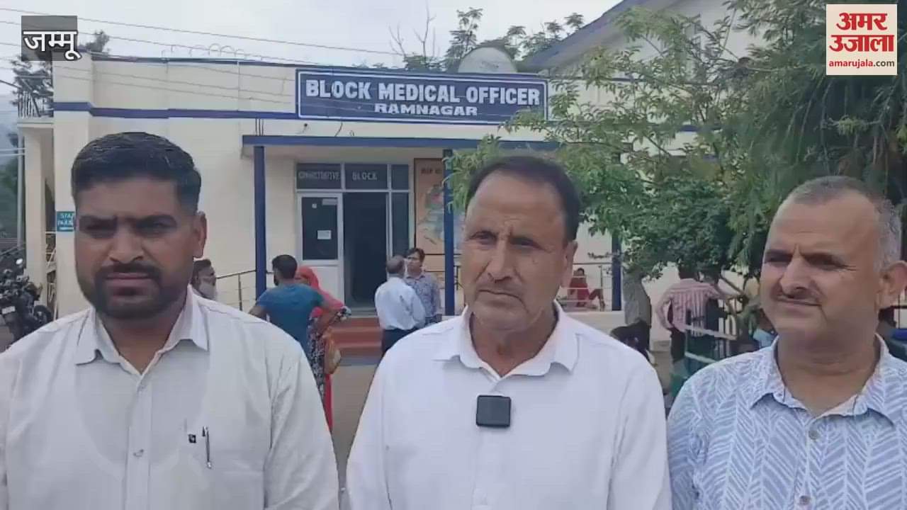 Questions raised on hospital management regarding Kamlesh's death, people submitted memorandum to the doctor