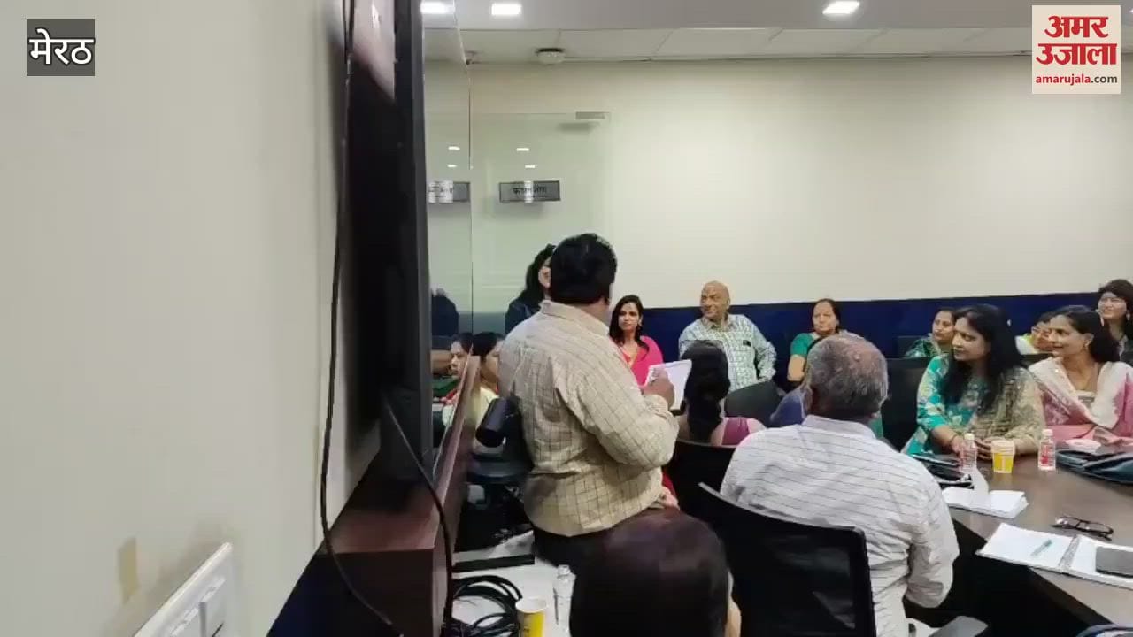 Maa Tujhe Pranam dialogue session held at Amar Ujala office; women shared ideas to enrich the initiative