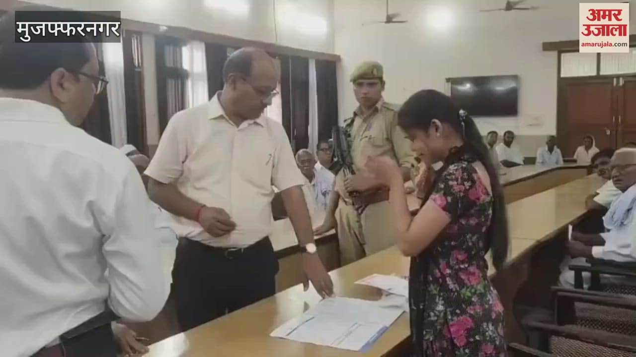 Little girl breaks down before Muzaffarnagar DM, seeks help for cataract treatment; DM sends her in official car