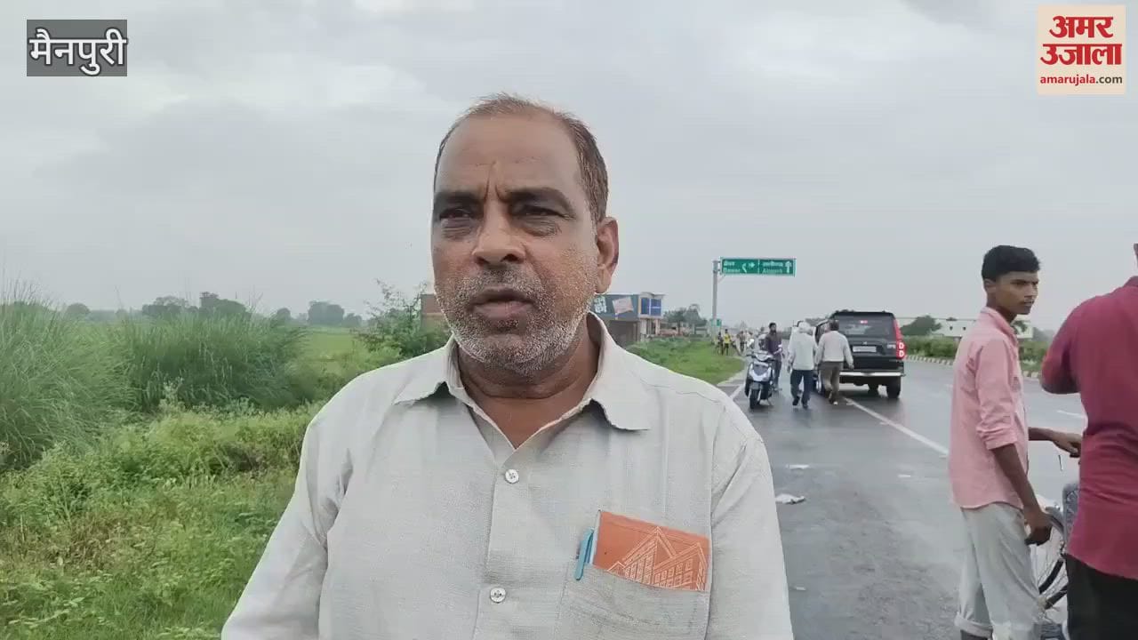 road accident happened on GT Road in Mainpuri, in which five members of the same family died
