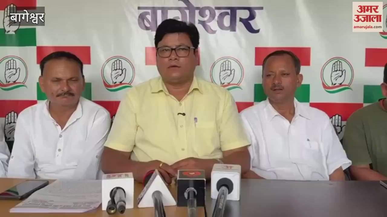 Those whose names appear in the voter list at two places do not get the right to vote