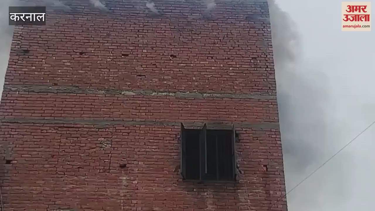 huge fire broke out in a furniture warehouse in Gharaunda, Karnal, causing loss of lakhs