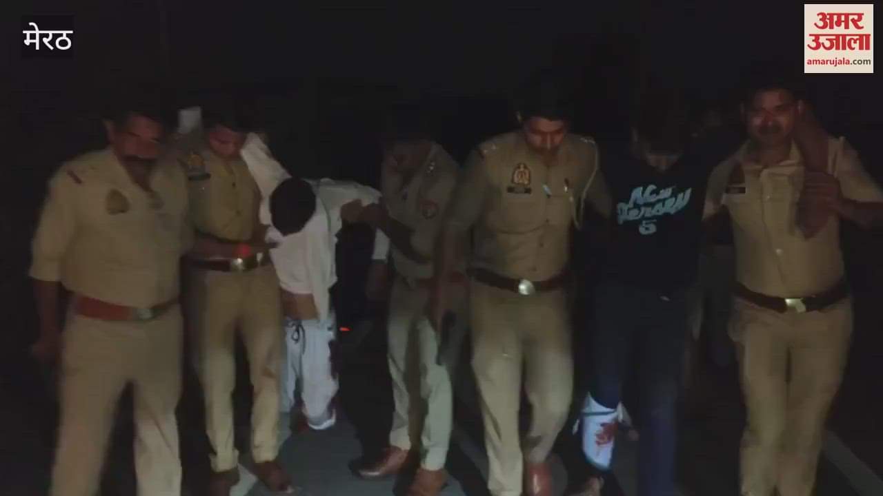 Meerut: Mawana police caught two accused who were absconding in a murder case in an encounter, one injured after being shot in the leg