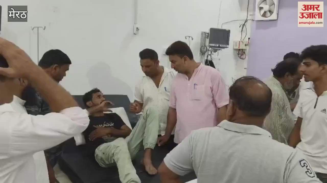 Meerut: Pickup axle broke in Sakauti, vehicle overturned, 15 people going to the gathering injured