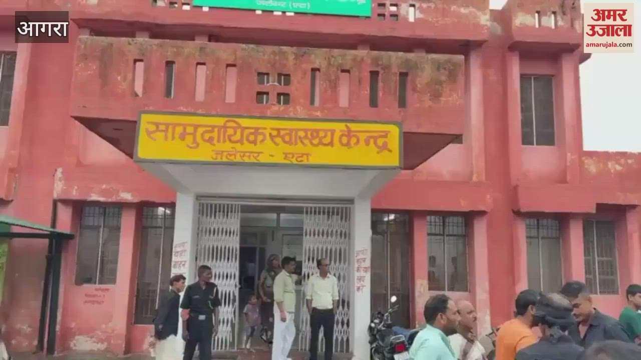 Canter collided with Eco car in etah one dead