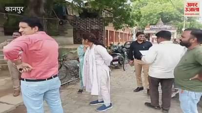 Bulldozer will soon roar on the shops built on the footpath of the old GT Road in Shivrajpur