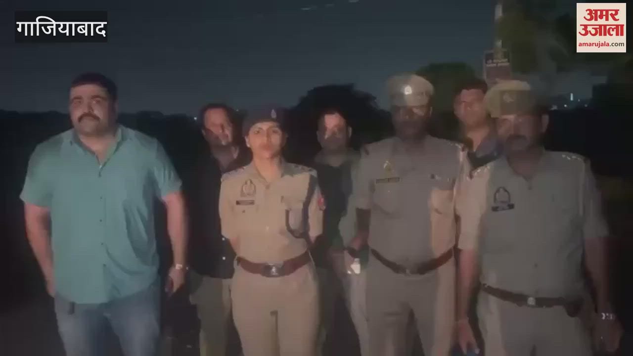 two smart thugs arrested during police encounter who cheated bullion trader on road in Dasna