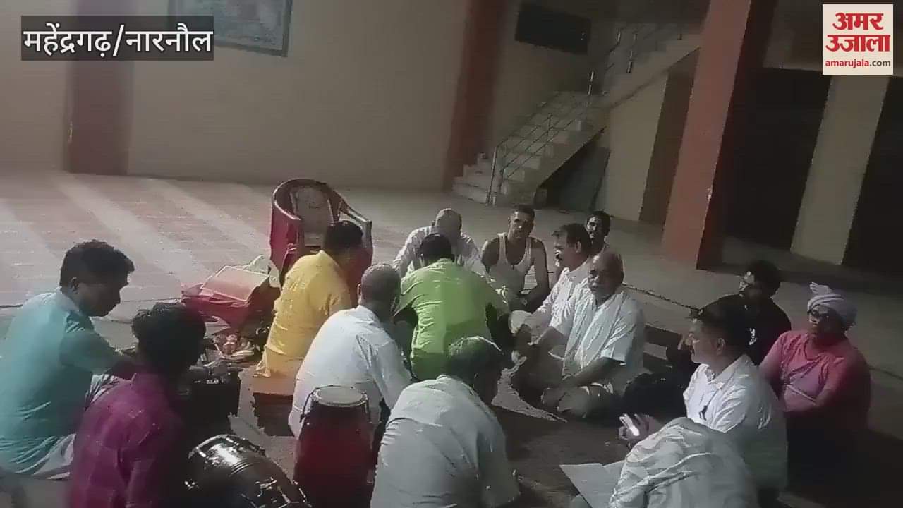 rehearsal of play began with Ganesh Puja in city's Shri Adarsh Ramlila late in evening In Mahendragarh