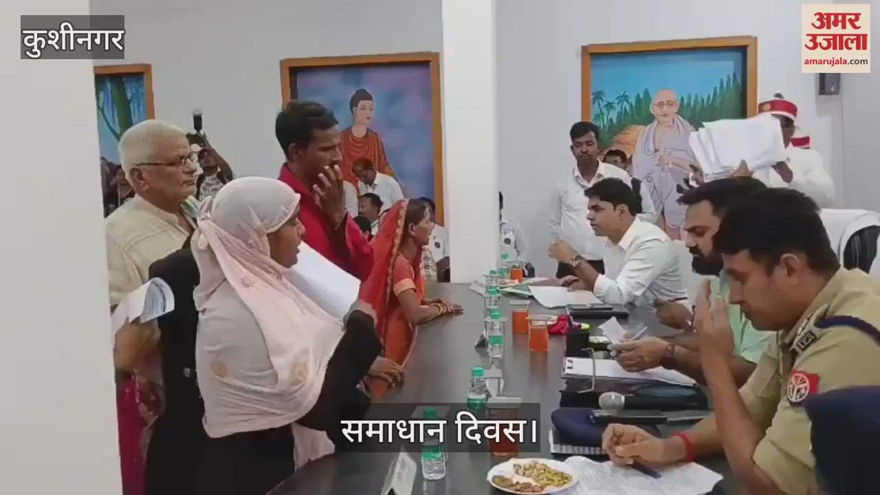 Responsible people should take resolving problems on priority basis: DM