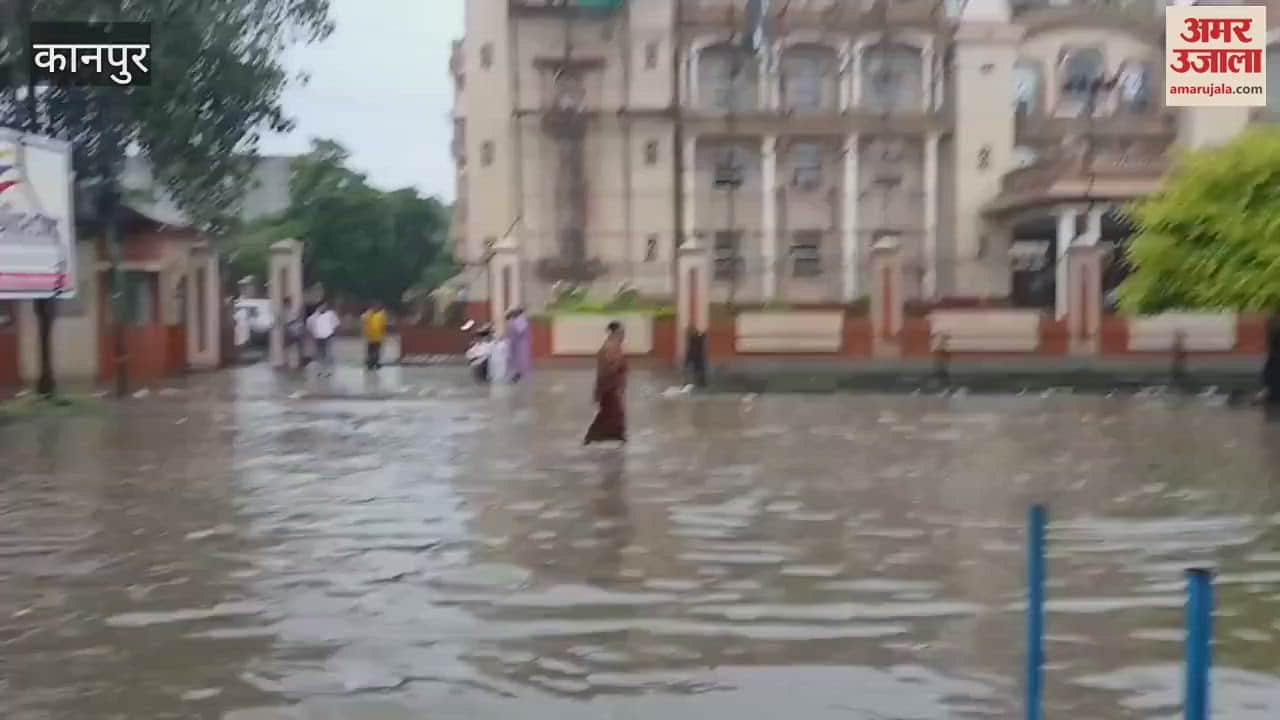 Waterlogging on the road near MIG ACP office of Panki