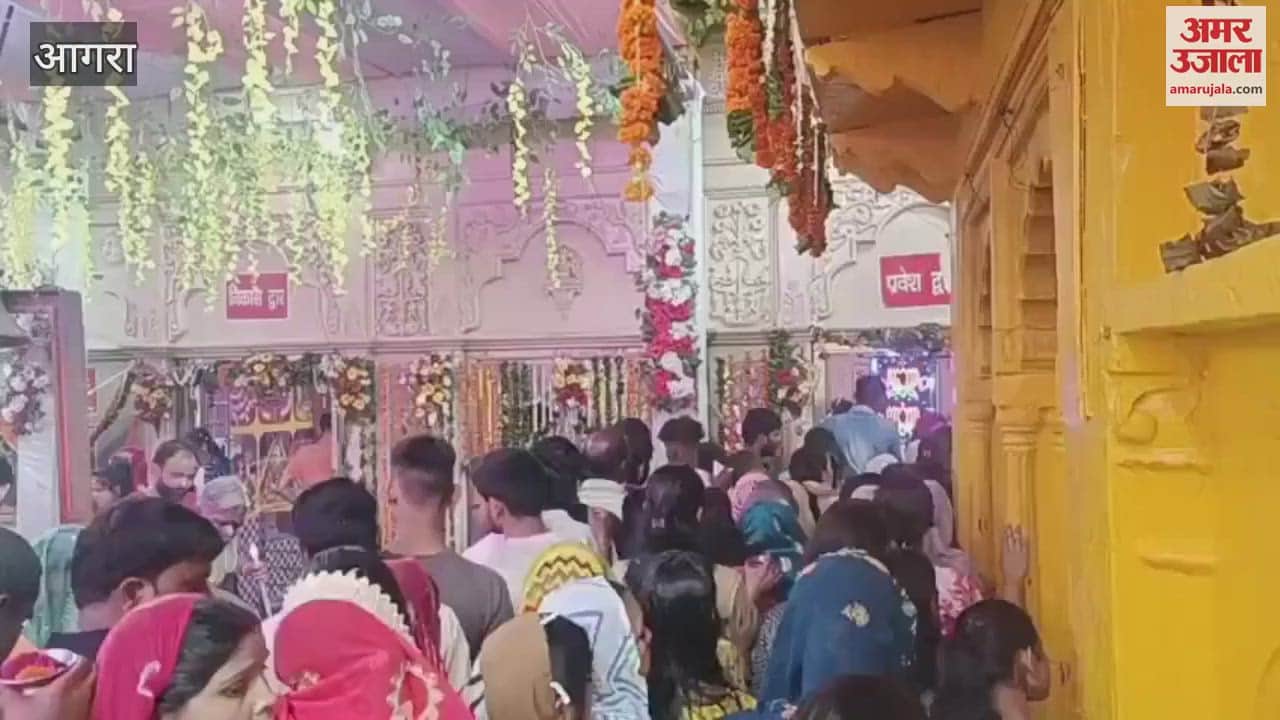 Crowd of devotees at Prithvinath Mahadev temple