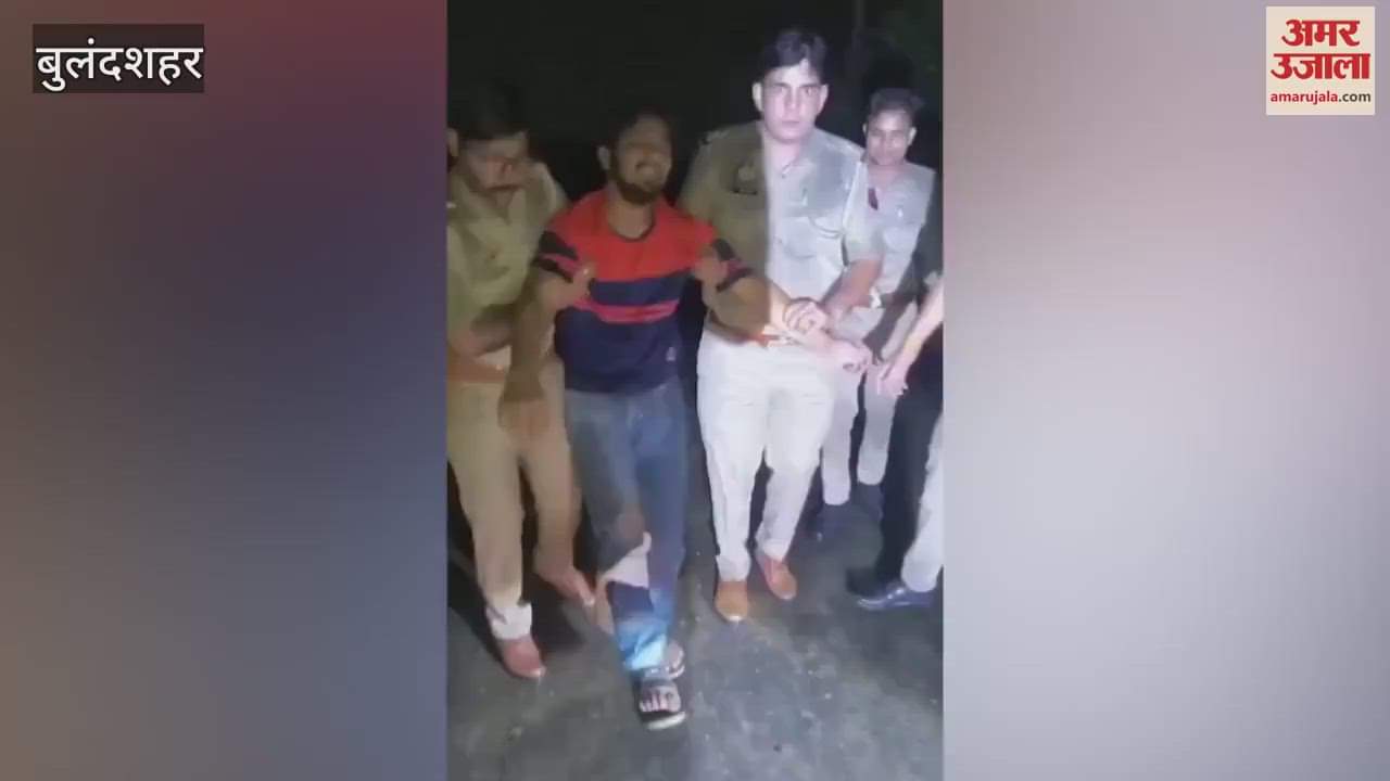 Police encounter with a bike riding miscreant at Secunderabad underpass in Gulavathi, Bulandshahr