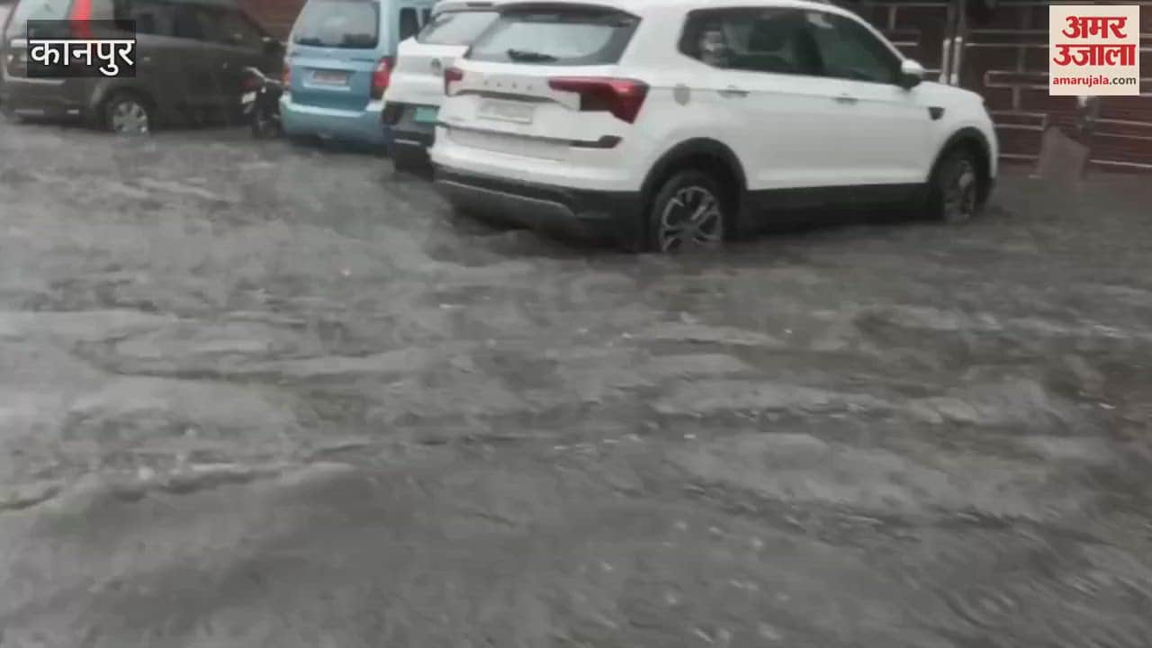 Heavy rains flooded the main road of Paramat Anandeshwar Temple Corridor